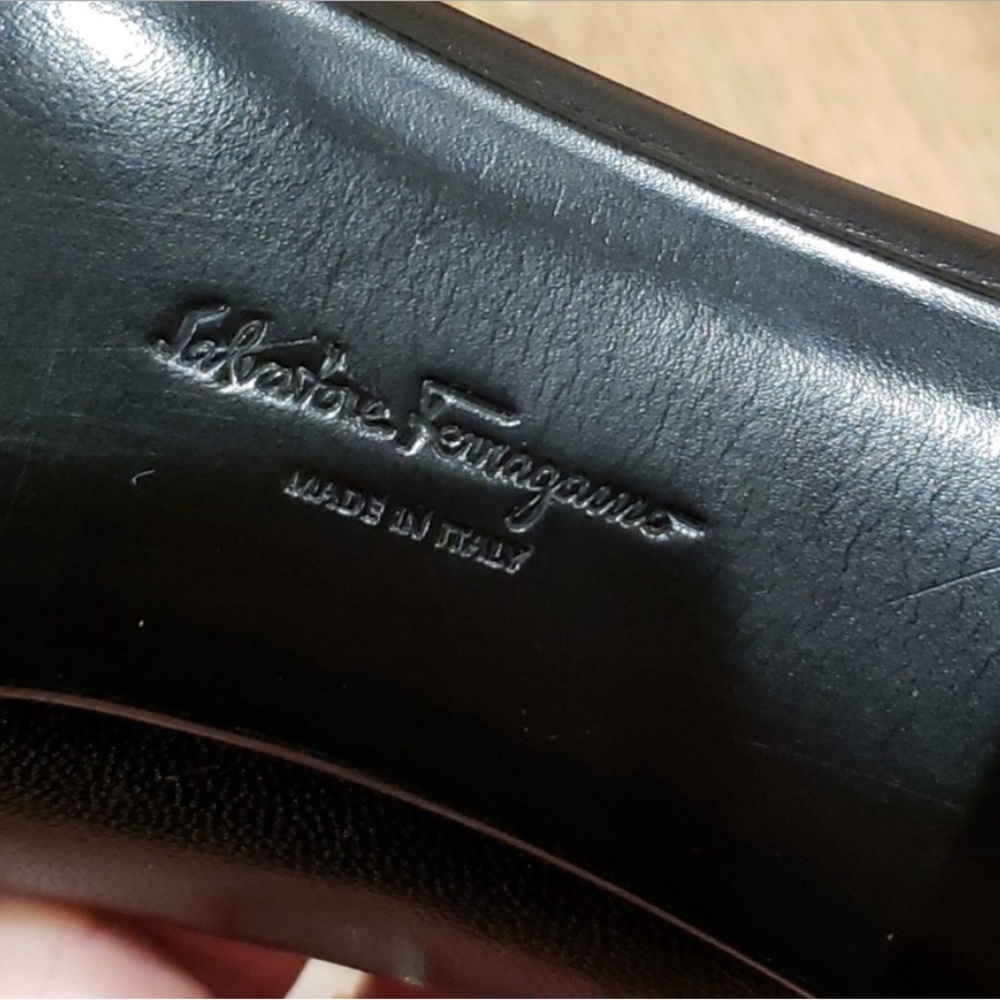 Salvatore Ferragamo Designer Italian Black Leather High Heels 10